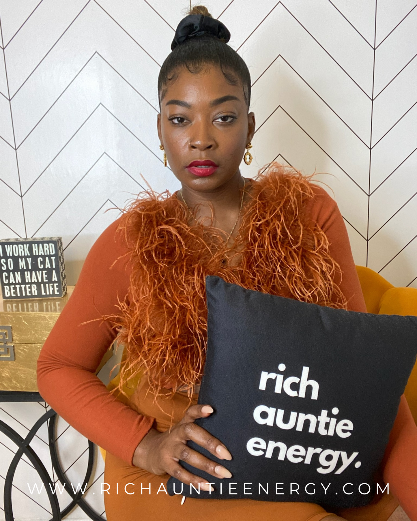 Rich Pillow